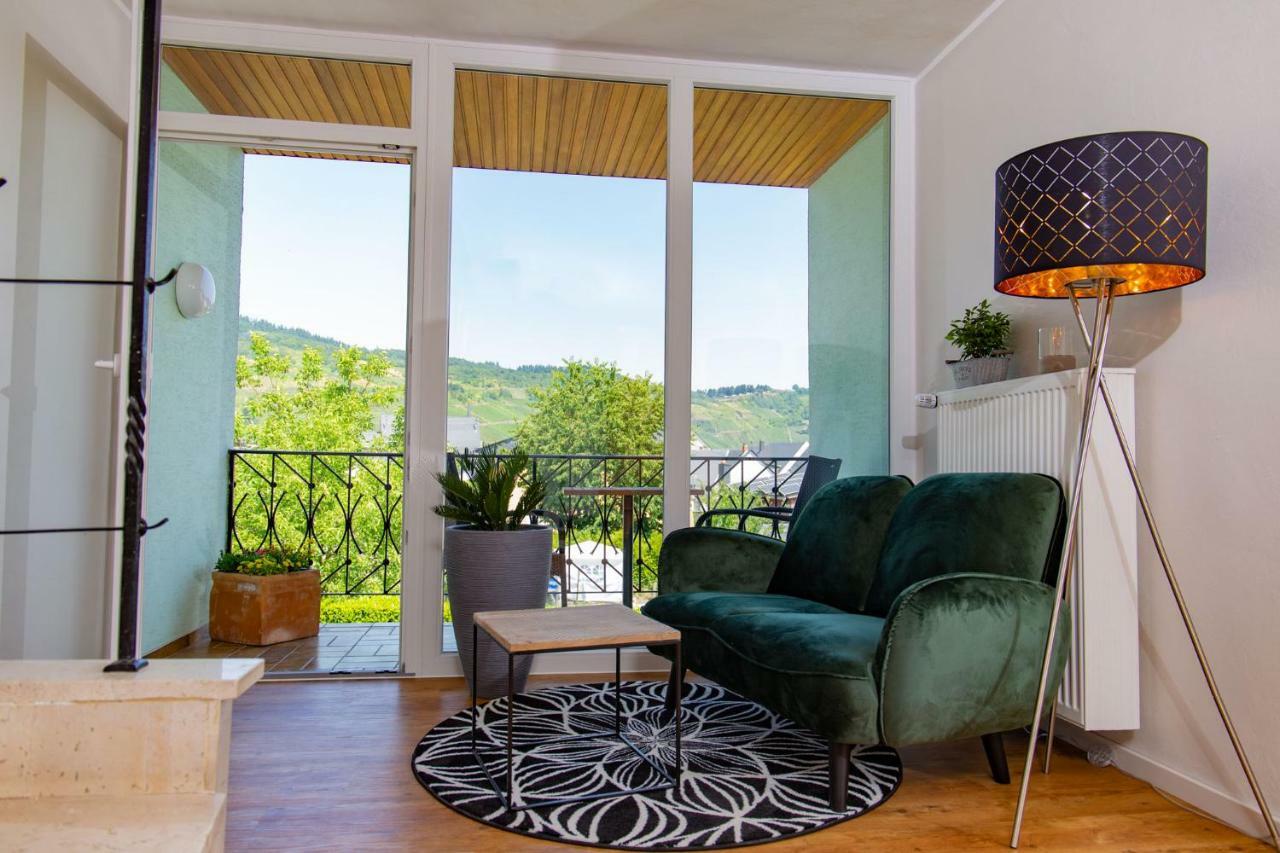 Weingut Gerd Muellers Hotel เคิร์ฟ ภายนอก รูปภาพ