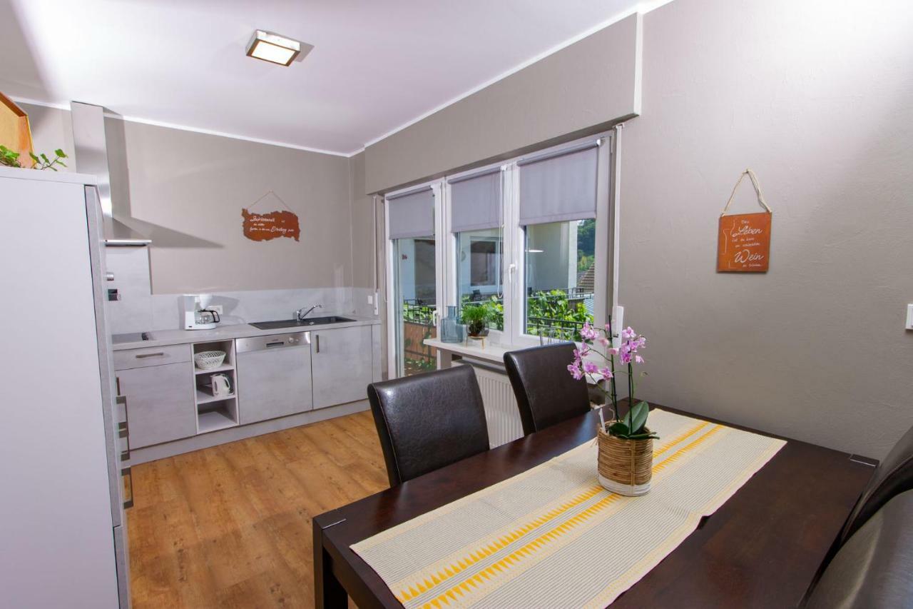 Weingut Gerd Muellers Hotel เคิร์ฟ ภายนอก รูปภาพ