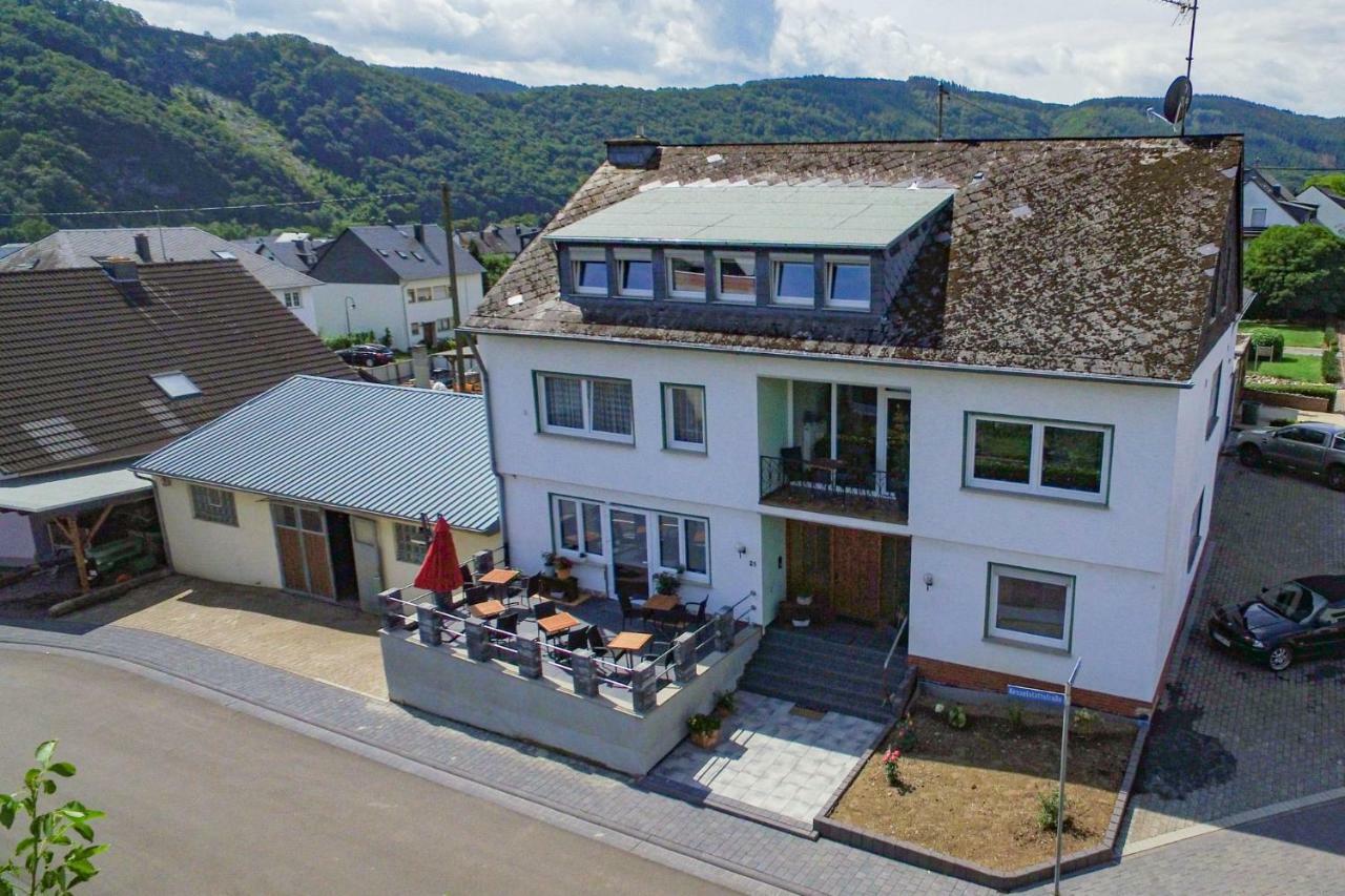 Weingut Gerd Muellers Hotel เคิร์ฟ ภายนอก รูปภาพ